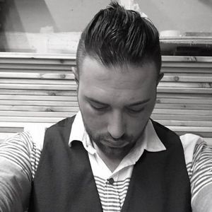 Meet your Posher, Thom